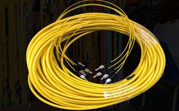 乌海市欧孚室内48芯单模束状光缆特点 单元式束状光缆优势有什么
